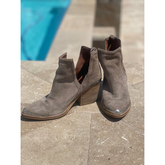 Jeffrey Campbell Ankle Booties Suede Ankle Booties w/ silver detail - 6.5 - Picture 2 of 9